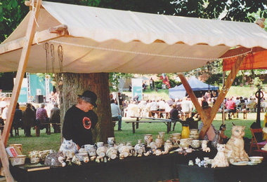 Buhlmann Keramik auf dem Markt